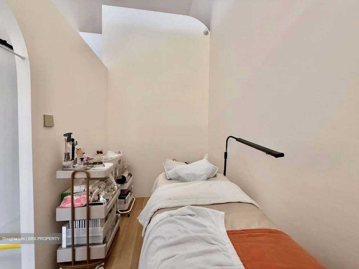 Suites @ Katong (D15), Shop House #581155651
